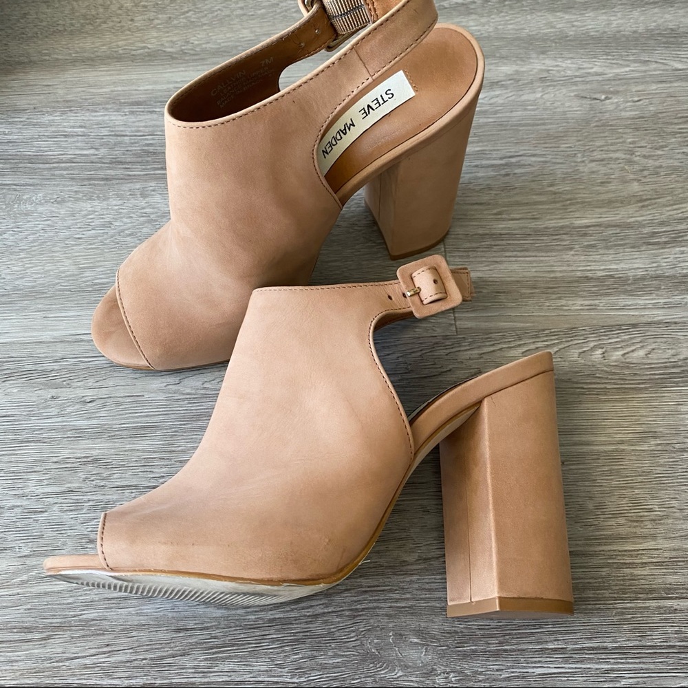 Steve Madden Callvin heel, camel nubuck, sz 7